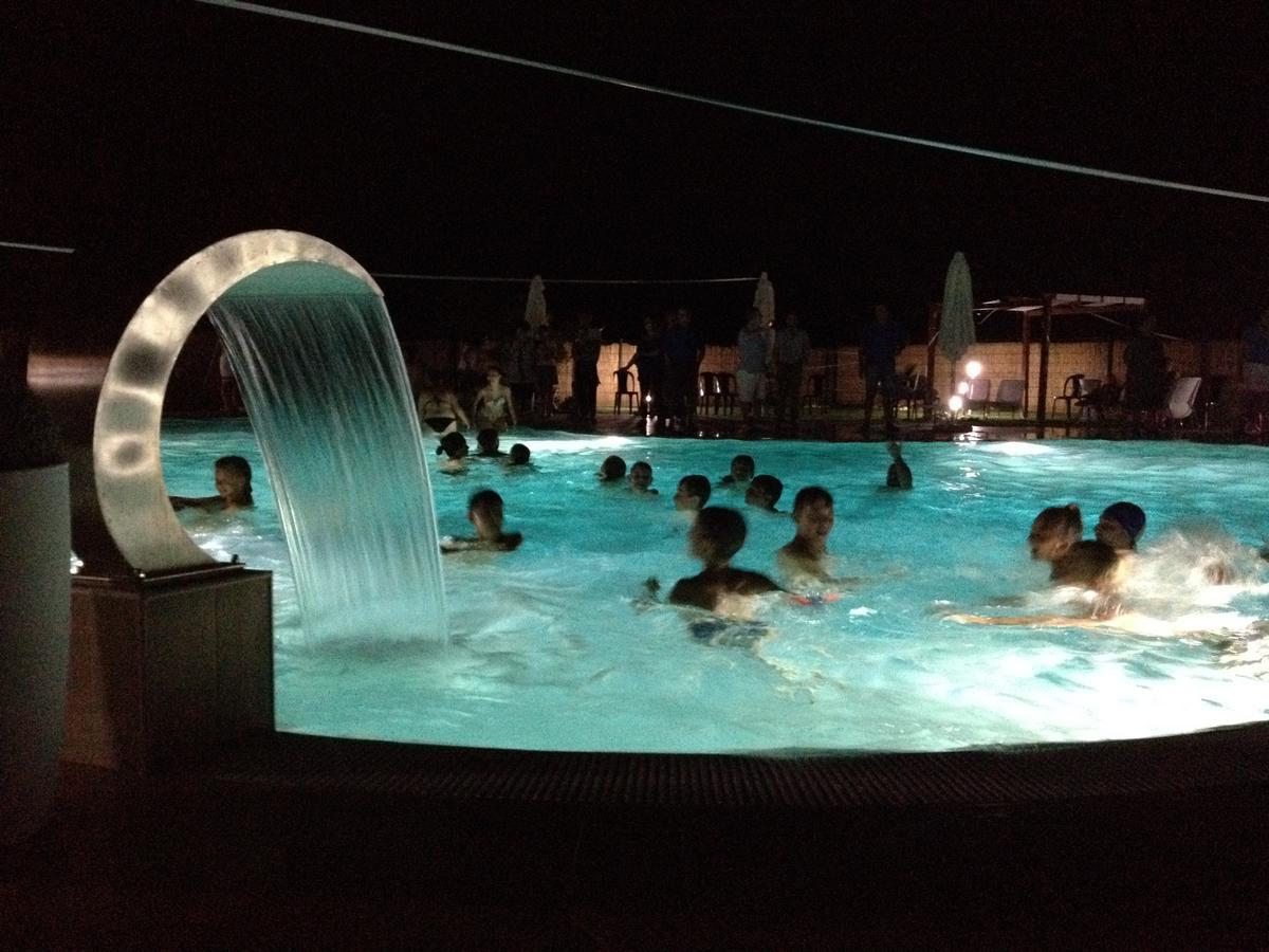 Camping Villaggio Riviera Foce Varano Exteriér fotografie